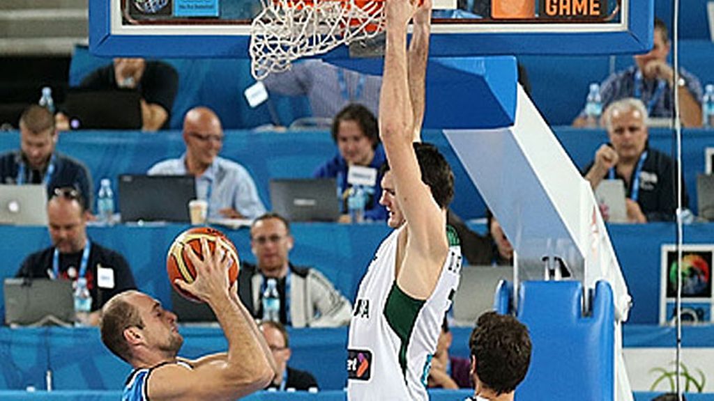 Lituania vence a Italia (81-77) y jugará las semifinales ante Croacia