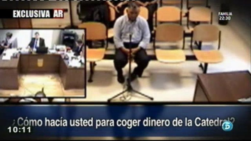 El ladrón de Códice asegura ante el juez que tenía 60.000 euros en una papelera