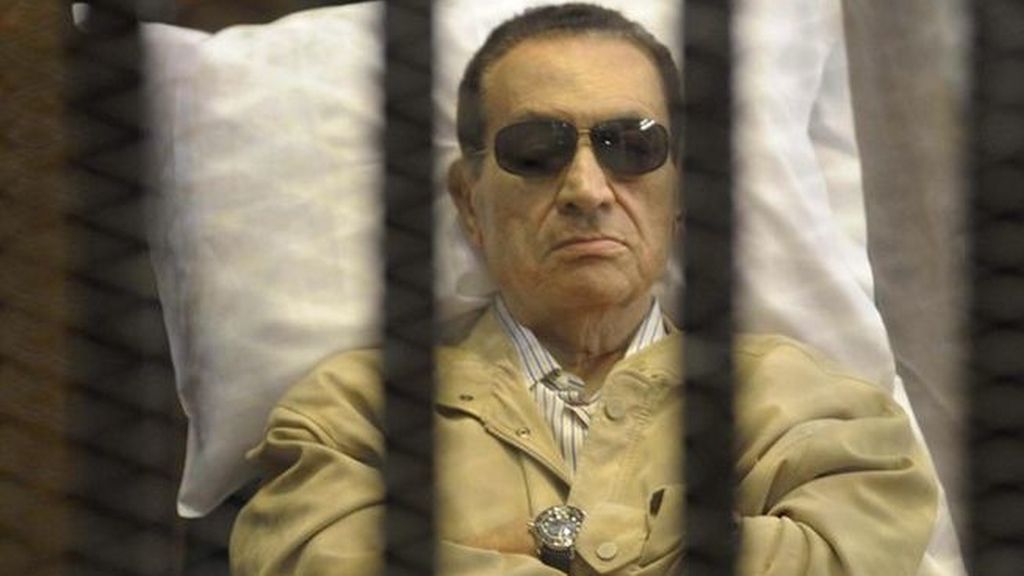 Un tribunal egipcio ordena liberar a Mubarak