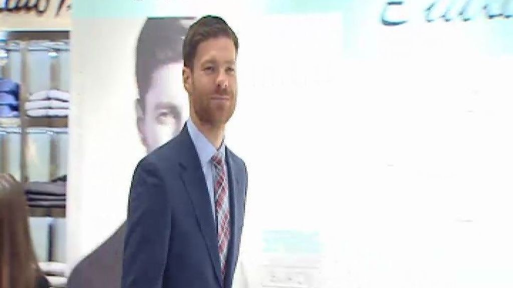 Xabi Alonso posa para Emidio Tucci