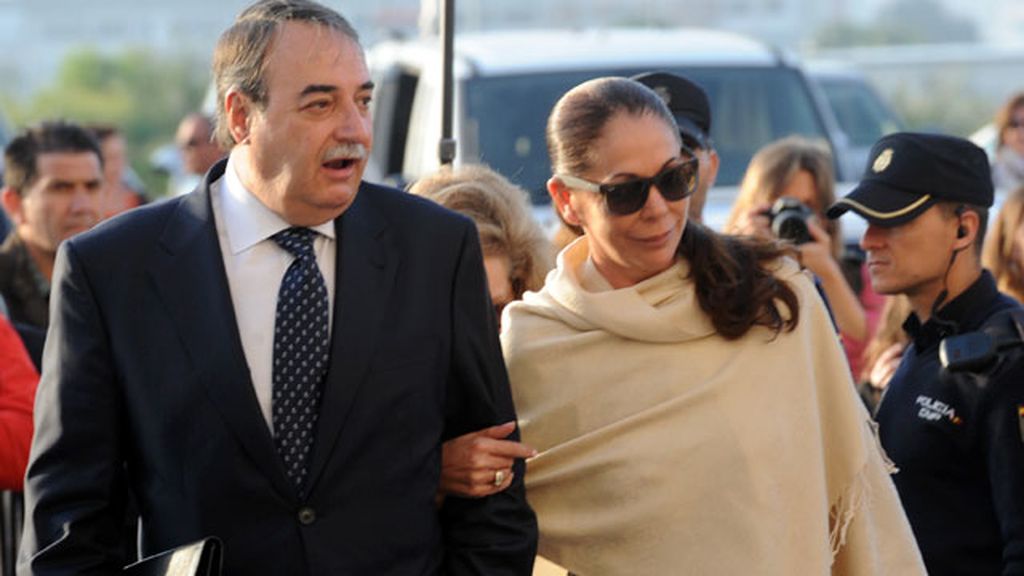 Isabel Pantoja, condenada a 24 meses de prisión por blanqueo de capitales