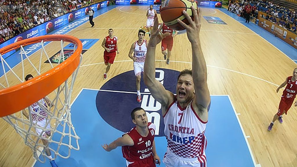 Croacia sufre pero vence a Polonia 74-70 Croacia sufre pero vence a Polonia 74-70