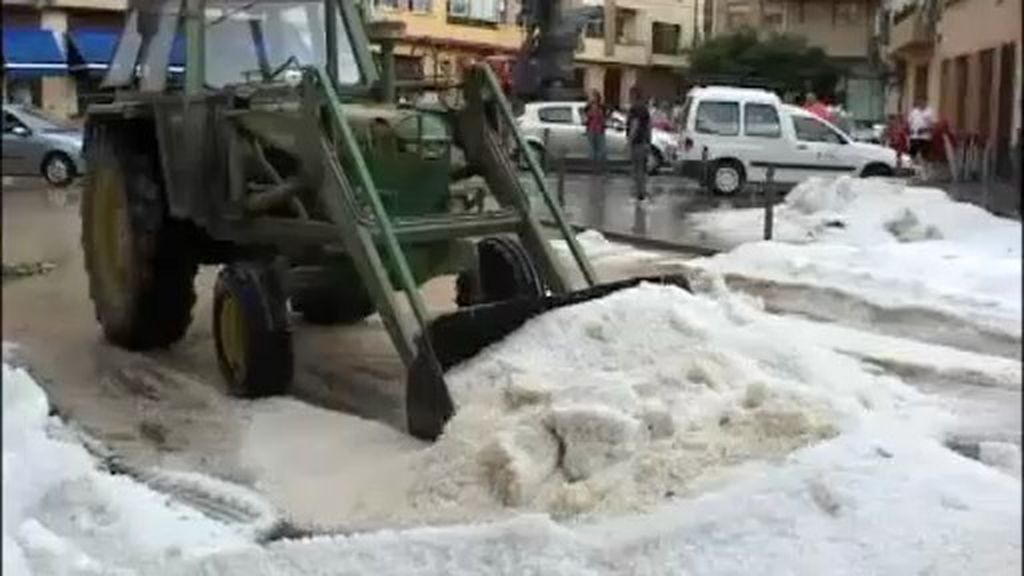 Histórica granizada en la localidad turolense de Andorra