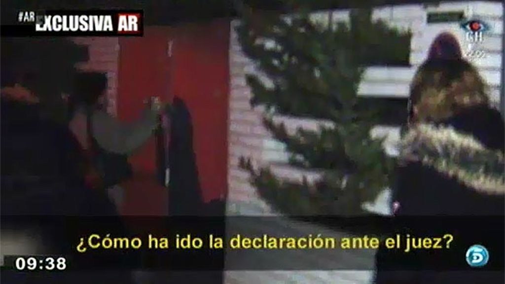 La mujer de Diego Torres no se pronuncia sobre su declaración ante el juez