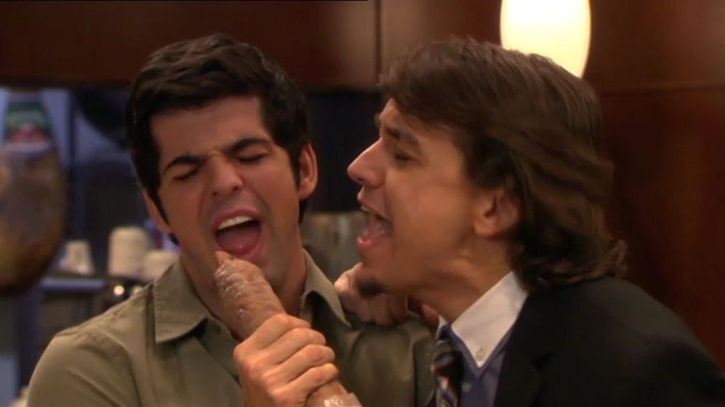 Lalo quiere ligarse a Toti