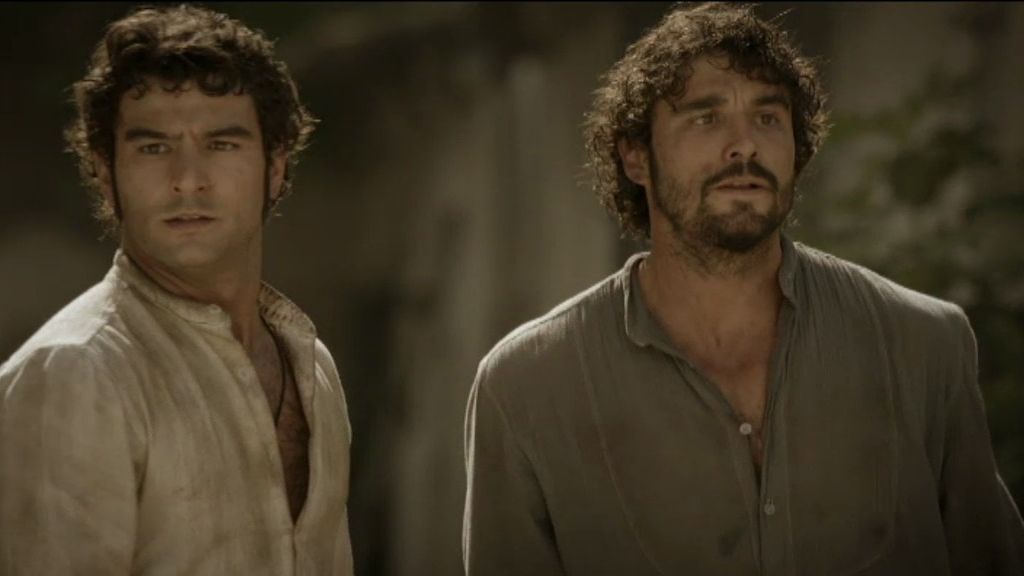 ¡Aníbal, César y Román son hermanos!