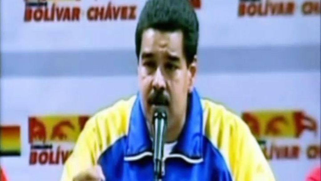 Maduro acusa al gobierno egipcio de "haber secuestrado" a Morsi