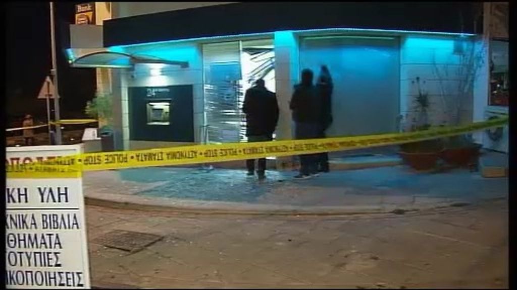 Los bancos de Chipre reabren sus puertas este martes