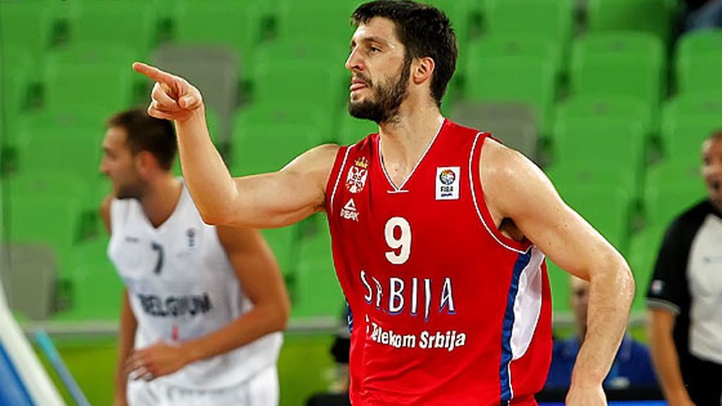 Serbia sufre para ganar a Bélgica (69-76)