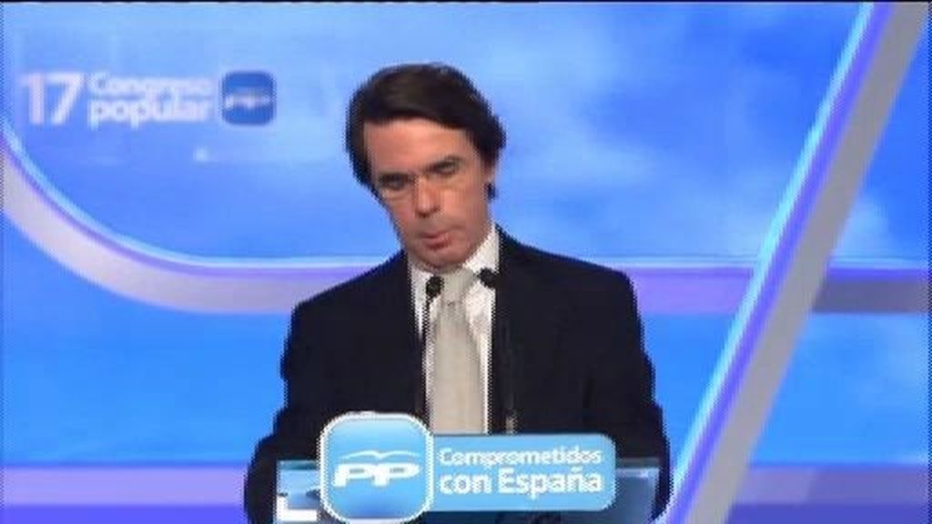 Aznar: "Hemos dejado atrás el peor gobierno de la democracia"