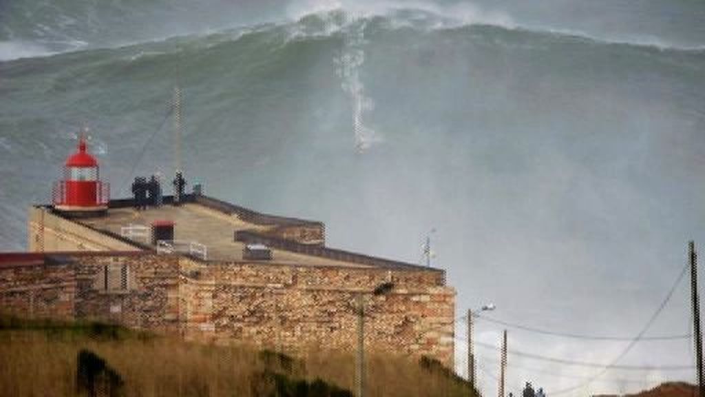 Cabalgando la ola más grande del mundo