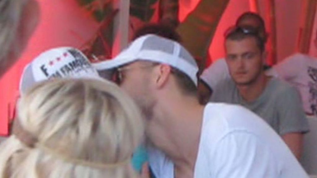 Piqué: Acuéstate conmigo, soy famoso