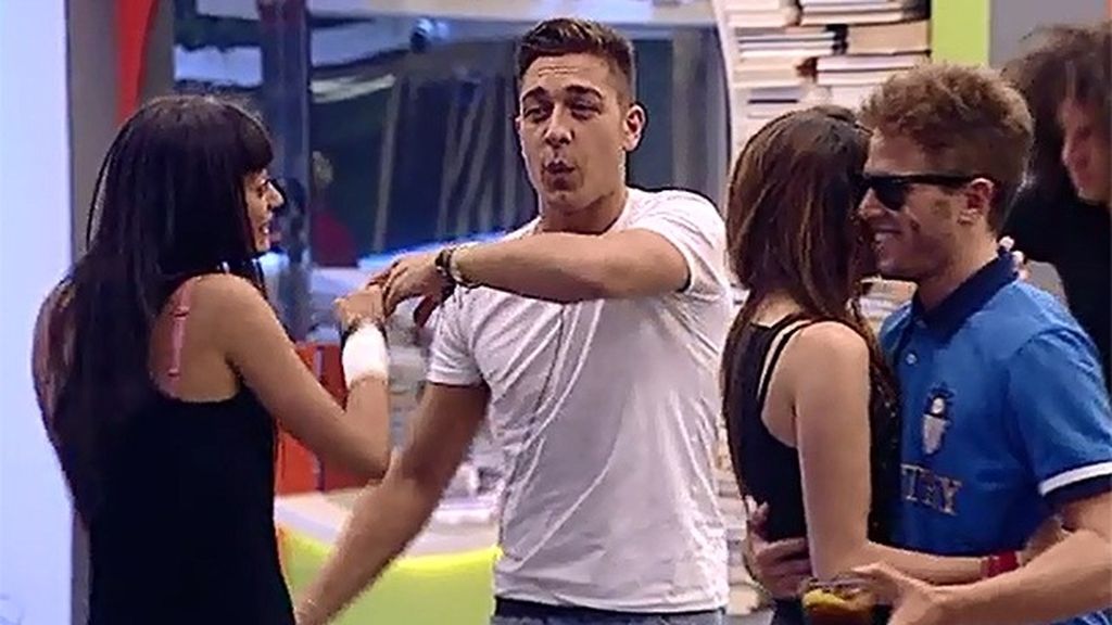 A Sonia le gustaría que sus dos amigos terminasen juntos