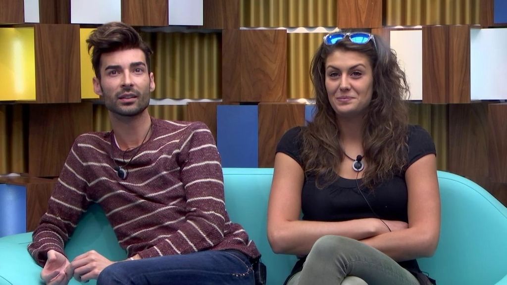 Clara y Miguel en el confesionario GH17