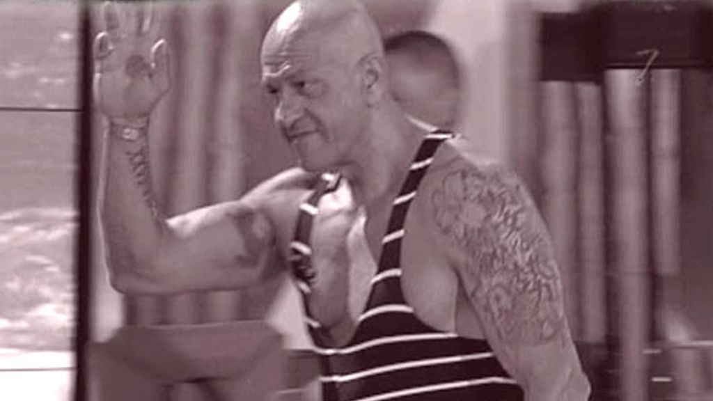 'Sálvame' se viste de playeros vintage