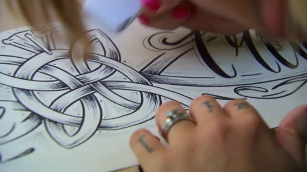 'Best Ink': dibujando los bocetos de un tatuaje familiar