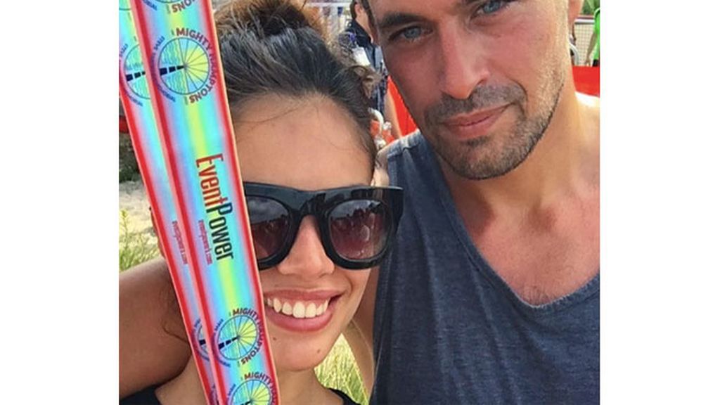Sara Sampaio y Oliver Ripley, una pareja muy festivalera