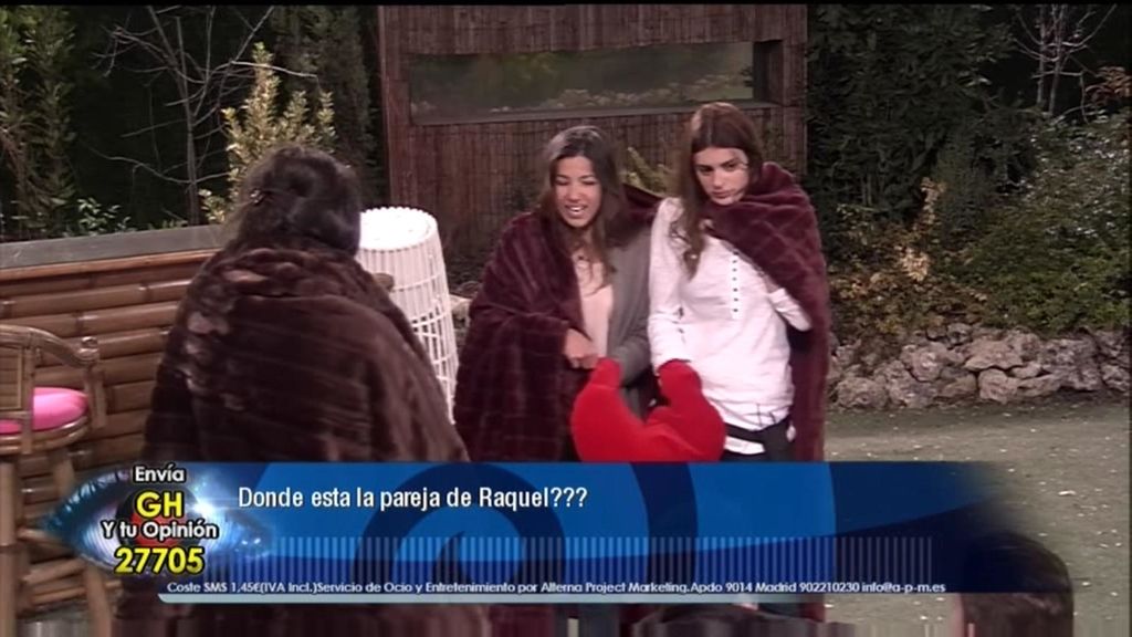 Sólo podrán separarse para ir al baño y al confesionario