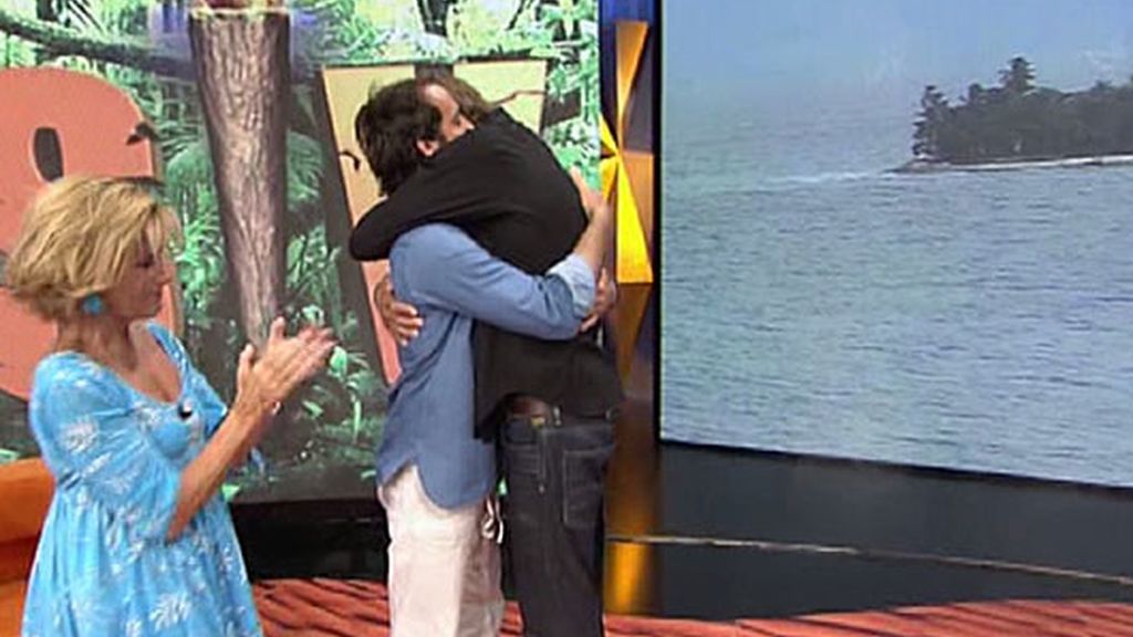 Santi se reencuentra con sus compañeros de aventura