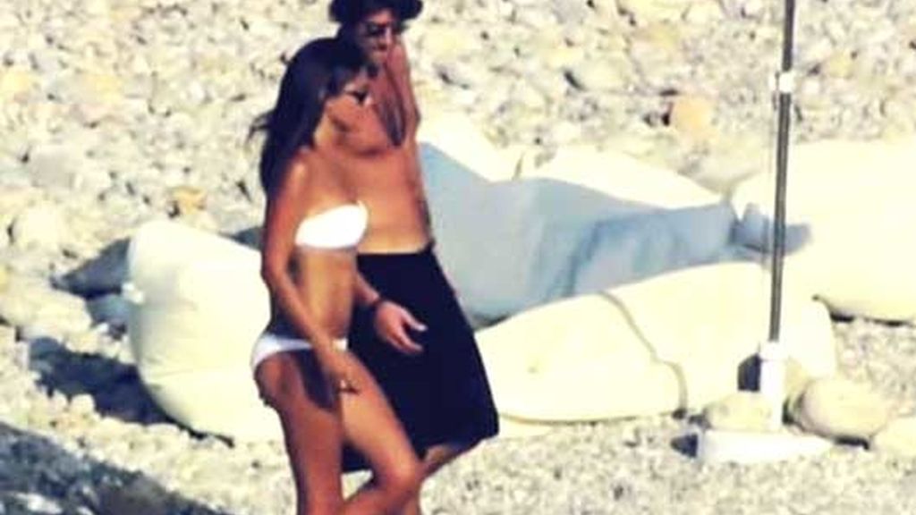 María José Suárez disfruta de su nuevo novio bajo el sol de Ibiza
