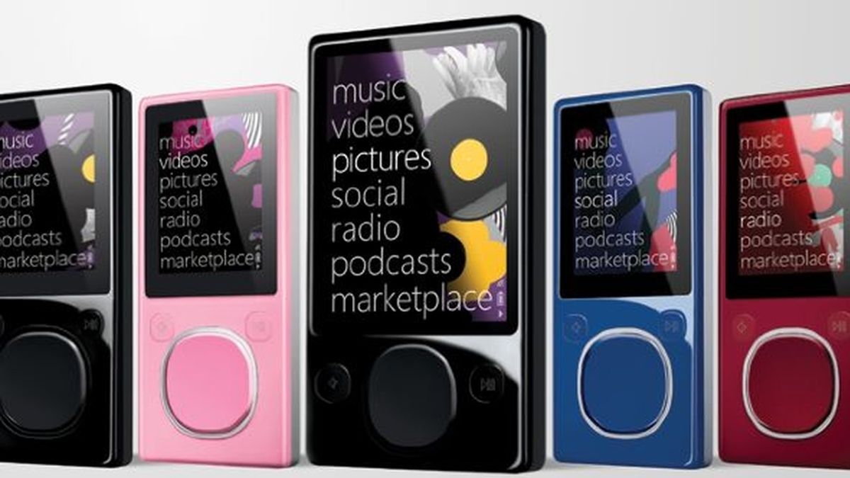 Microsoft ha confirmado que abandona la producción de su reproductor portátil de música, Zune. Ahora ponen todo el interés en migrar a Windows Phone, el nuevo sistema operativo de la multinacional.