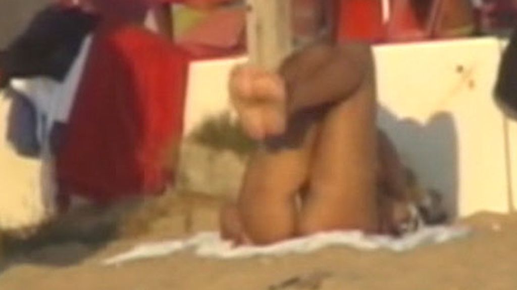 Ivonne Reyes enseña el pompis