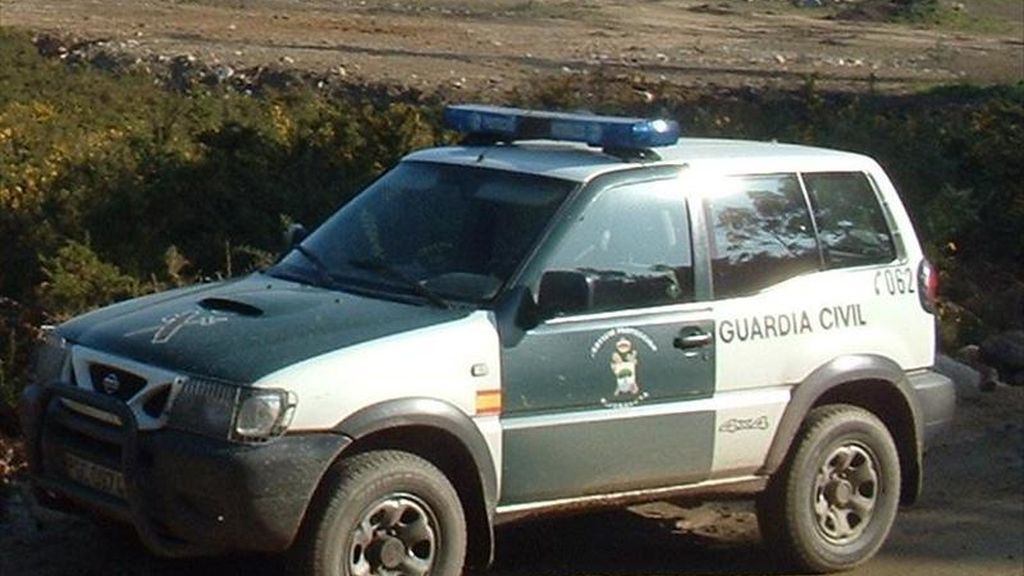 Un vehículo de la Guardia Civil durante una operación. EFE/Archivo Un vehículo de la Guardia Civil durante una operación. EFE/Archivo