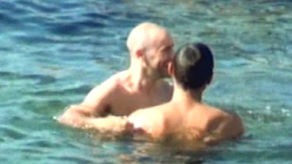 Jesús Vázquez, besos en Ibiza