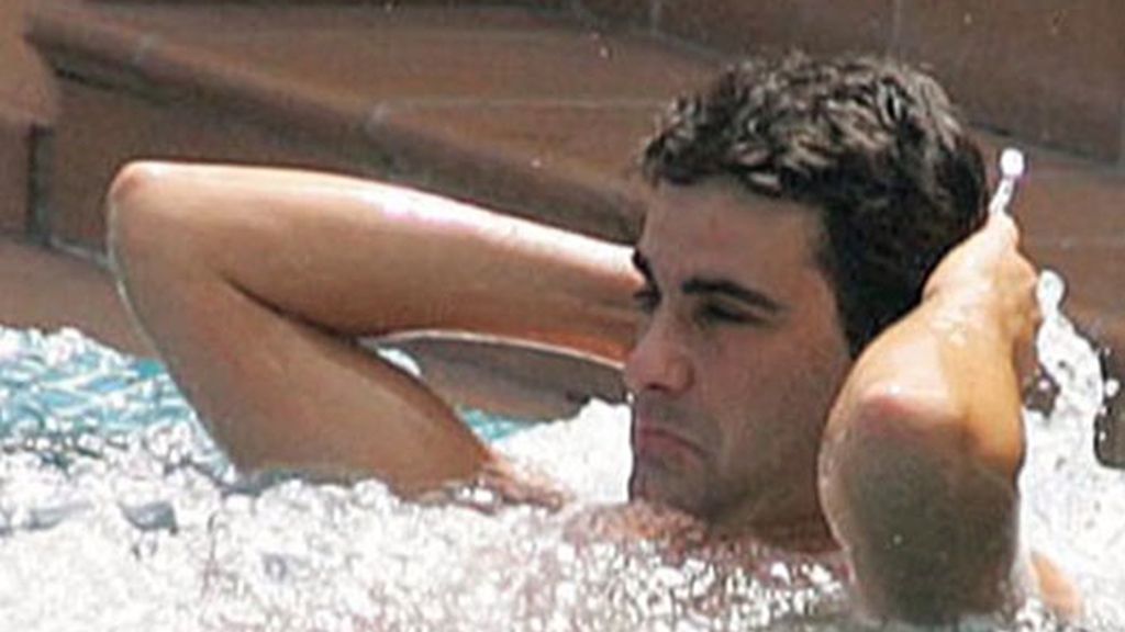 Jesulín de Ubrique, en el jacuzzi