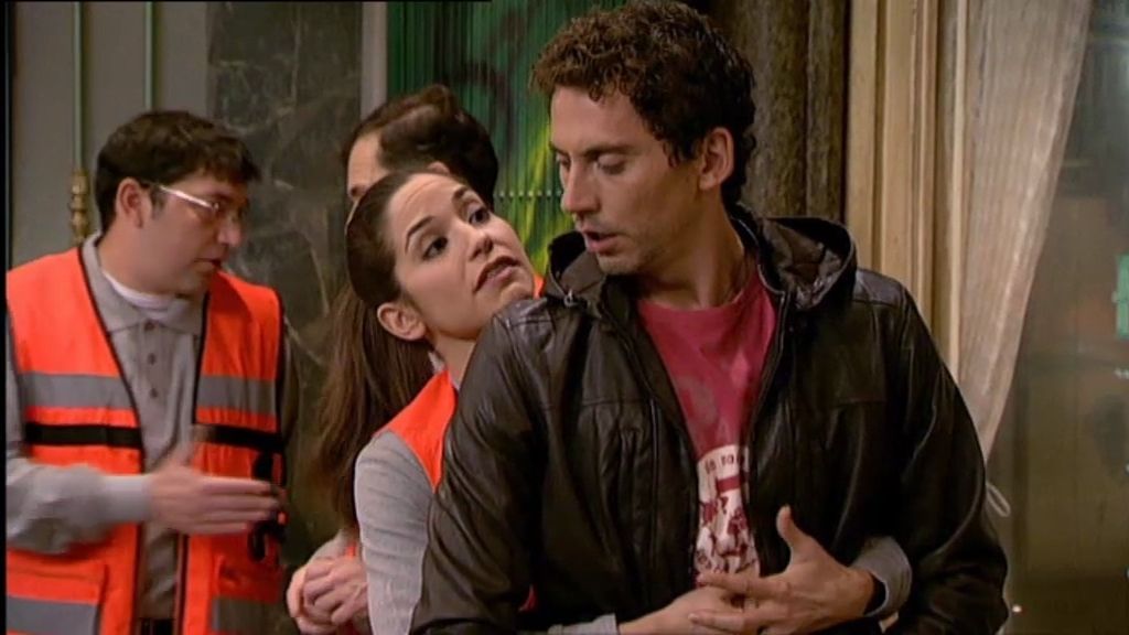 Se llama Patricia y les da clases de primeros auxilios