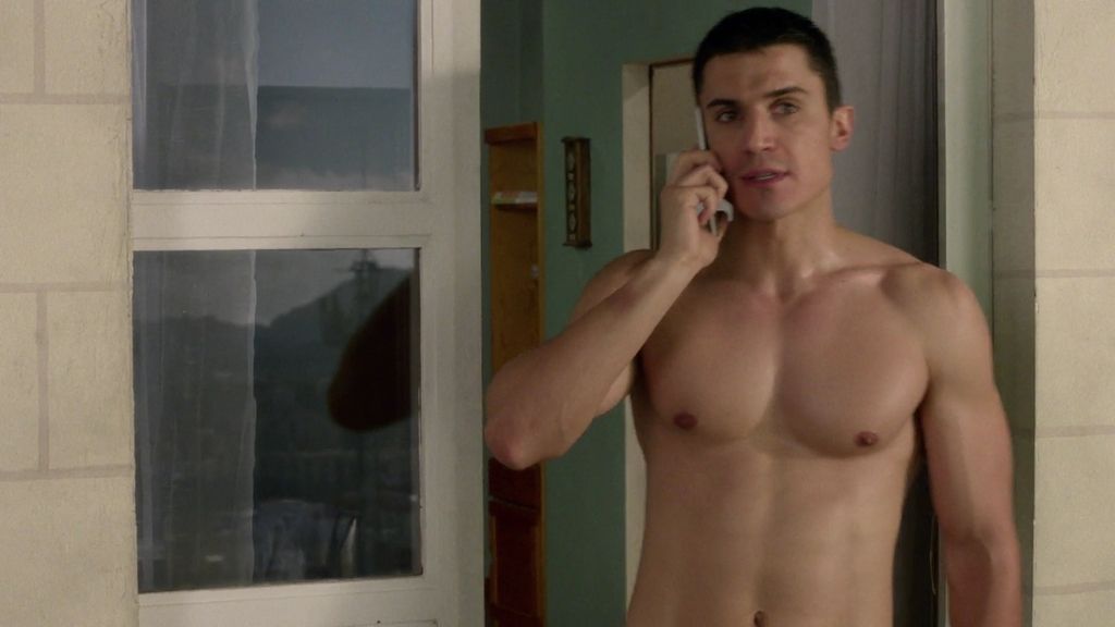 Ambos preparan su huida lejos de Khaled