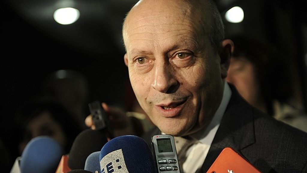 José Igancio Wert ha querido apoyar a la familia Guillén Cuervo