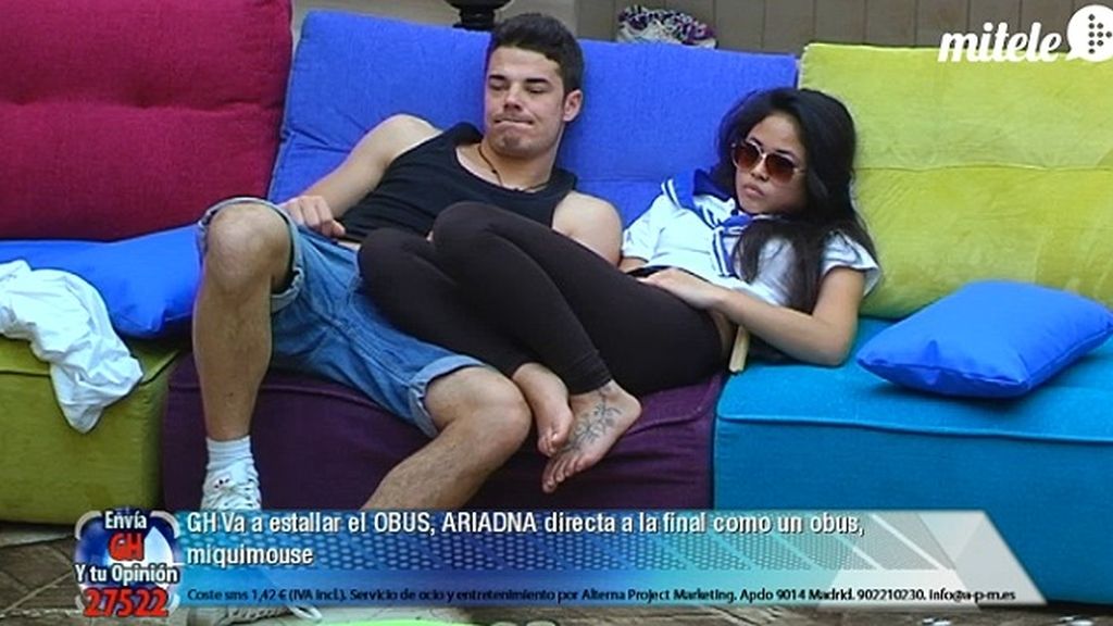 Se han pasado media mañana tumbados en el sofá