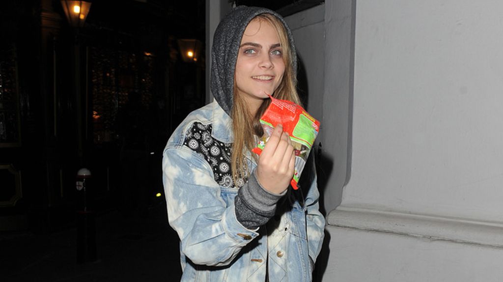 Su estilo, el más underground de la pasarela: Pantalones rotos, denim, botas militares..