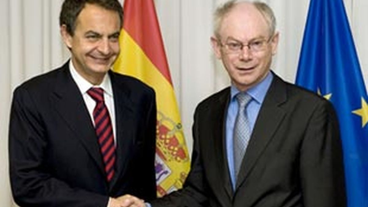 El presidente del Gobierno español exige a la UE una respuesta conjunta a los problemas de Grecia. Video: ATLAS