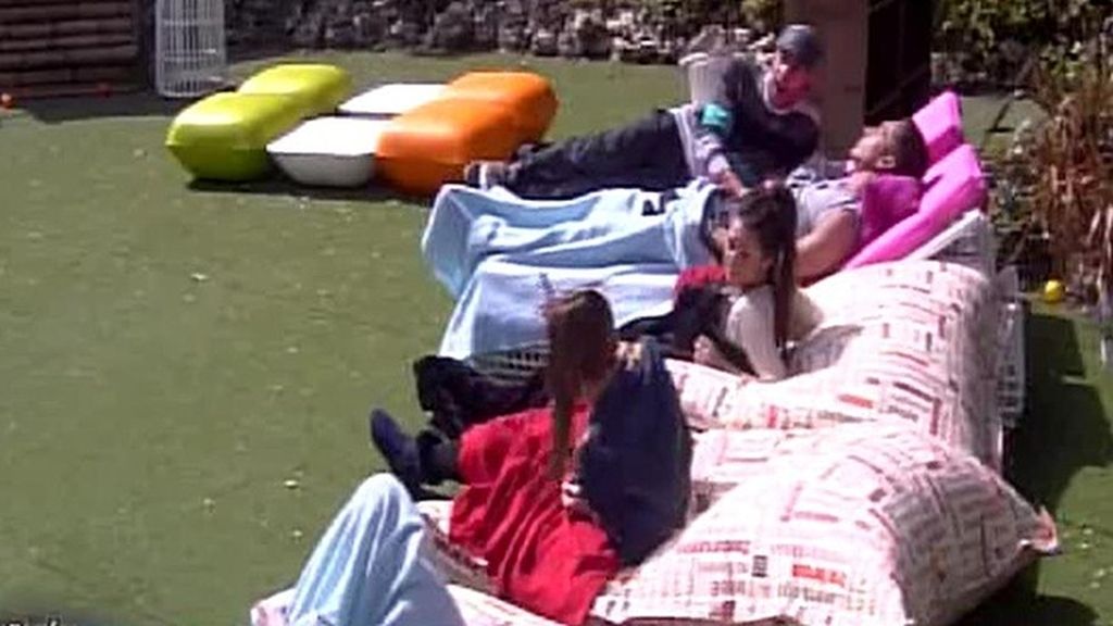 Aunque los concursantes son muy nocturnos, parece que el sol les da vida