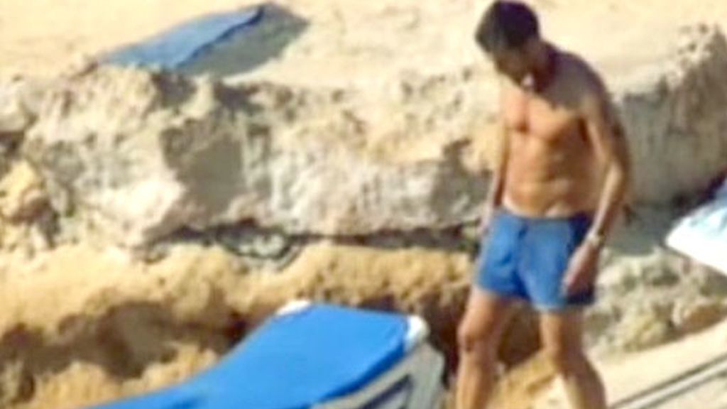 Jesús Vázquez, besos en Ibiza