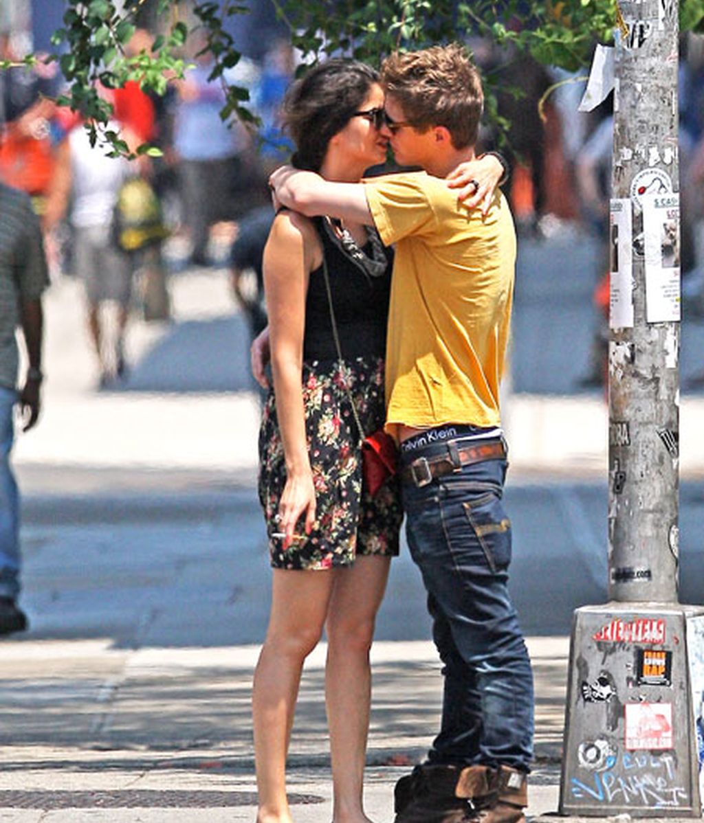 Xavier Samuel, con su novia