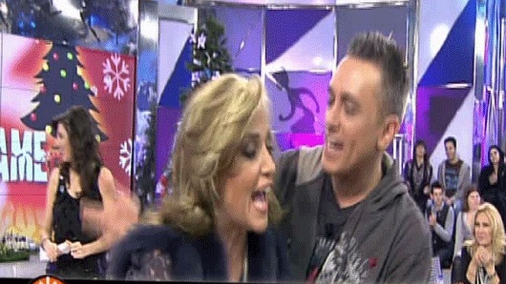 Kiko pilla cacho con Mila, Terelu y Lydia