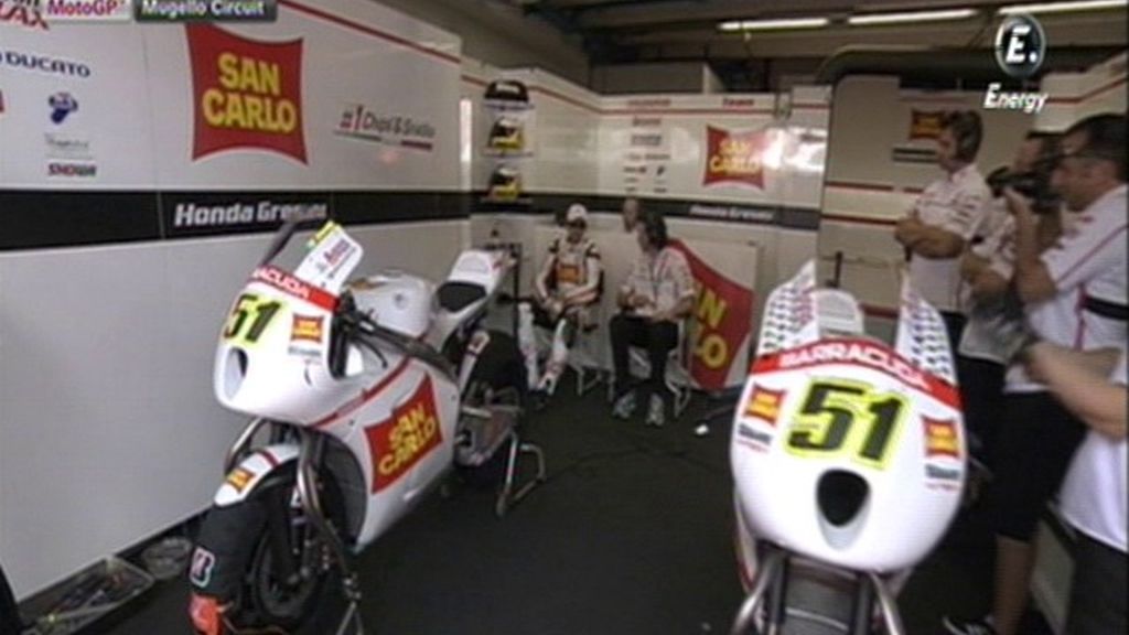 Las motos del equipo San Carlo Honda Gresini abandonan en Mugello el color negro de luto