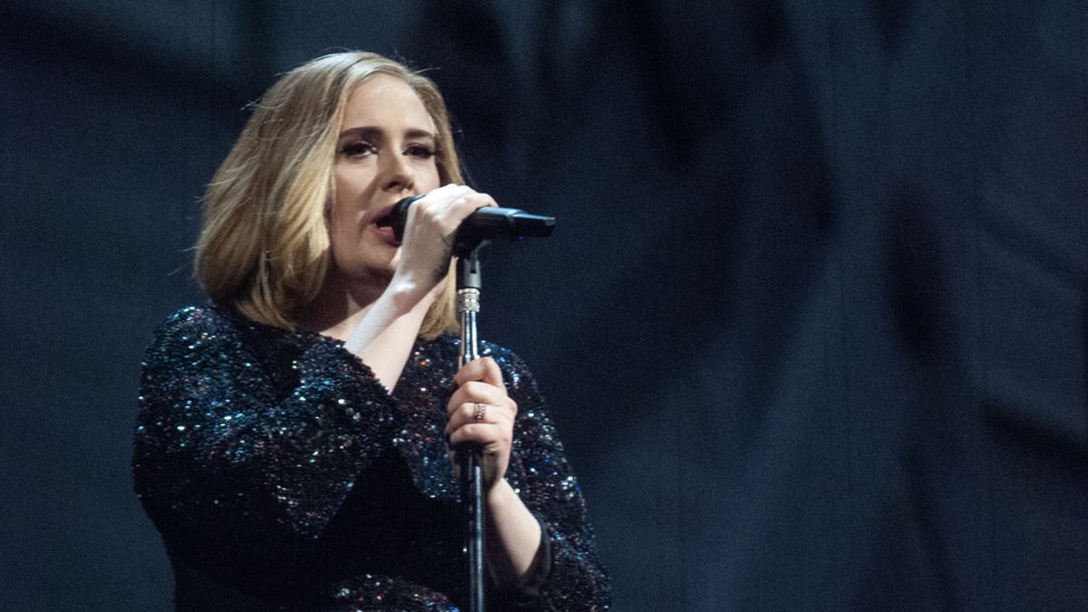 Adele confiesa que sufrió depresión postparto