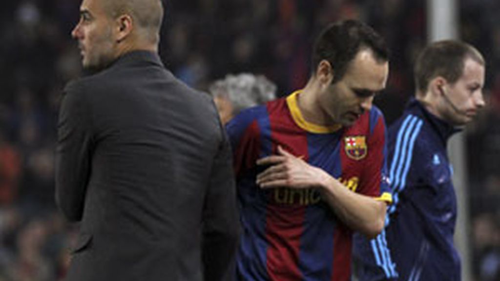 Iniesta podría perderse la ida de la Liga de Campeones. Vídeo: Informativos Telecinco