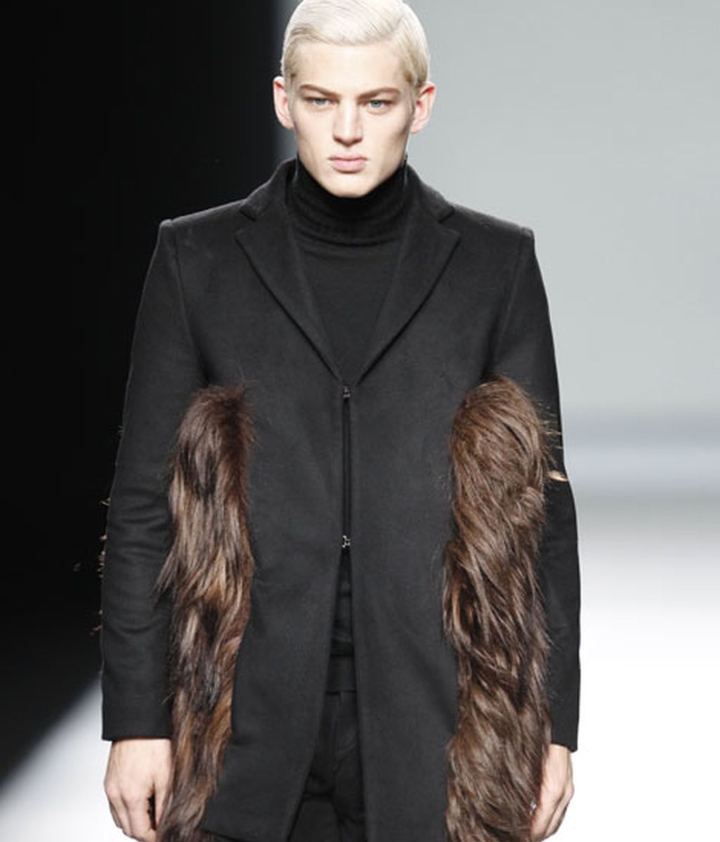 Grandes solapas, lanas, acento en patronajes y tallajes