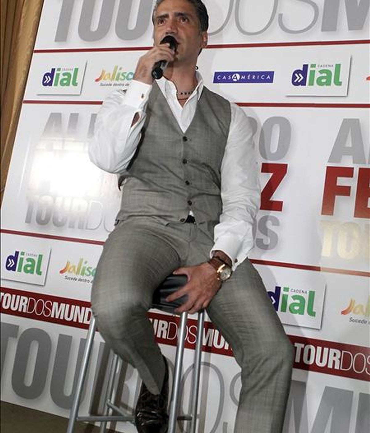 El cantante mexicano Alejandro Fernández, durante la presentación en Madrid de su gira española, "Tour Dos Mundos. Evolución+Transición". EFE/Archivo