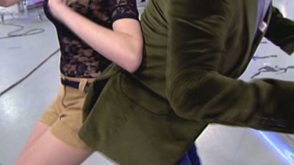 Luciendo transparencias (y piernas)