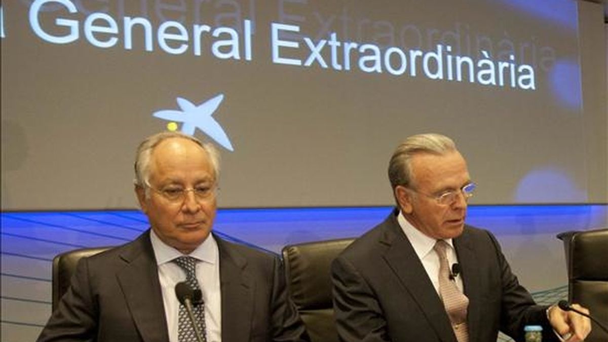 El director general de La Caixa, Juan Maria Nin, y elu presidente, Isidre Fainé, durante la asamblea extraordinaria celebrada el pasado mes de septiembre. EFE/Arxiu El director general de La Caixa, Juan Maria Nin, y elu presidente, Isidre Fainé, durante la asamblea extraordinaria celebrada el pasado mes de septiembre. EFE/Arxiu