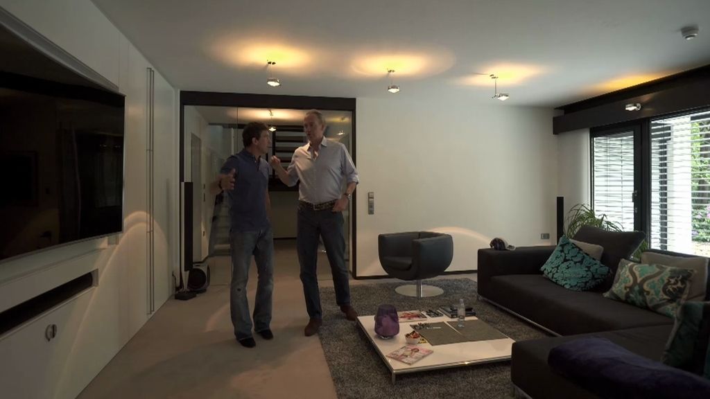 Bertín Osborne visita la  actual residencia del actor