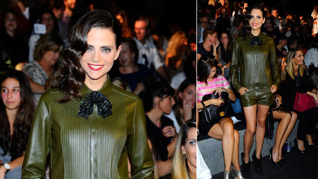 Macarena Gómez con un conjunto de piel de la firma