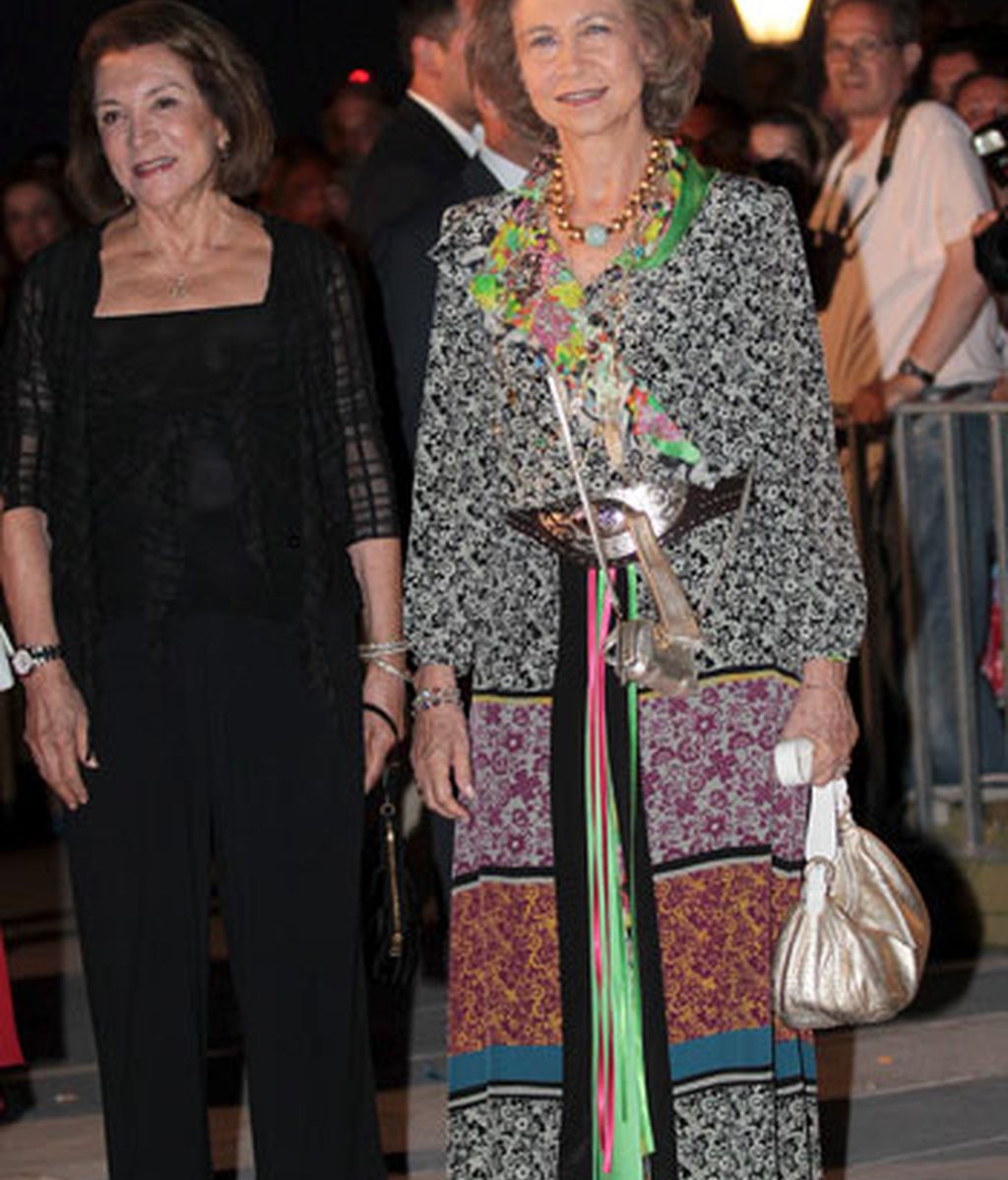 Original atuendo de la Reina