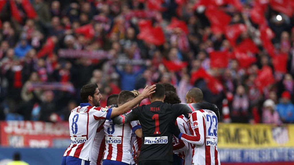 El Atlético arrasa en el derbi madrileño